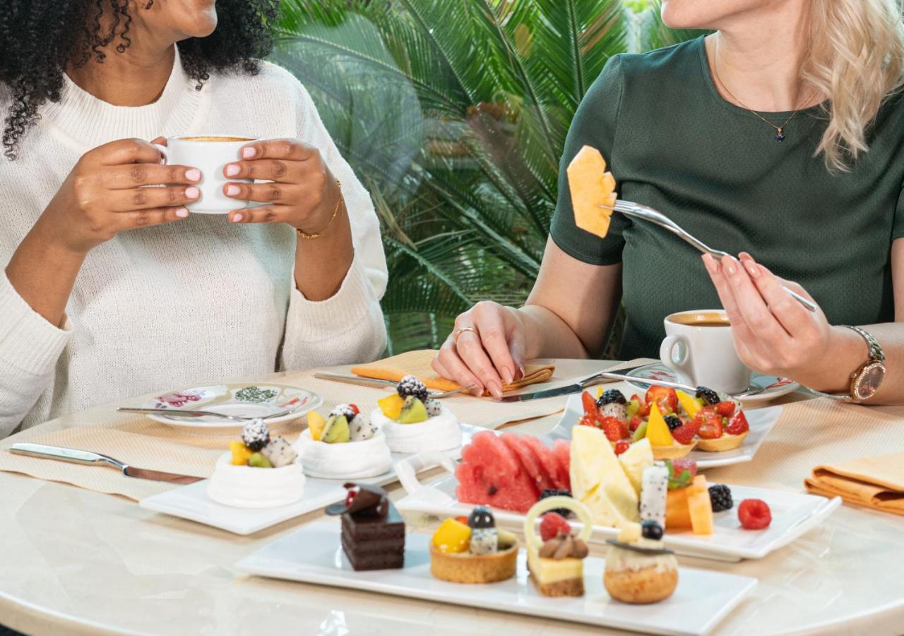 City Centre Rotana Doha Luaran gambar A typical afternoon tea