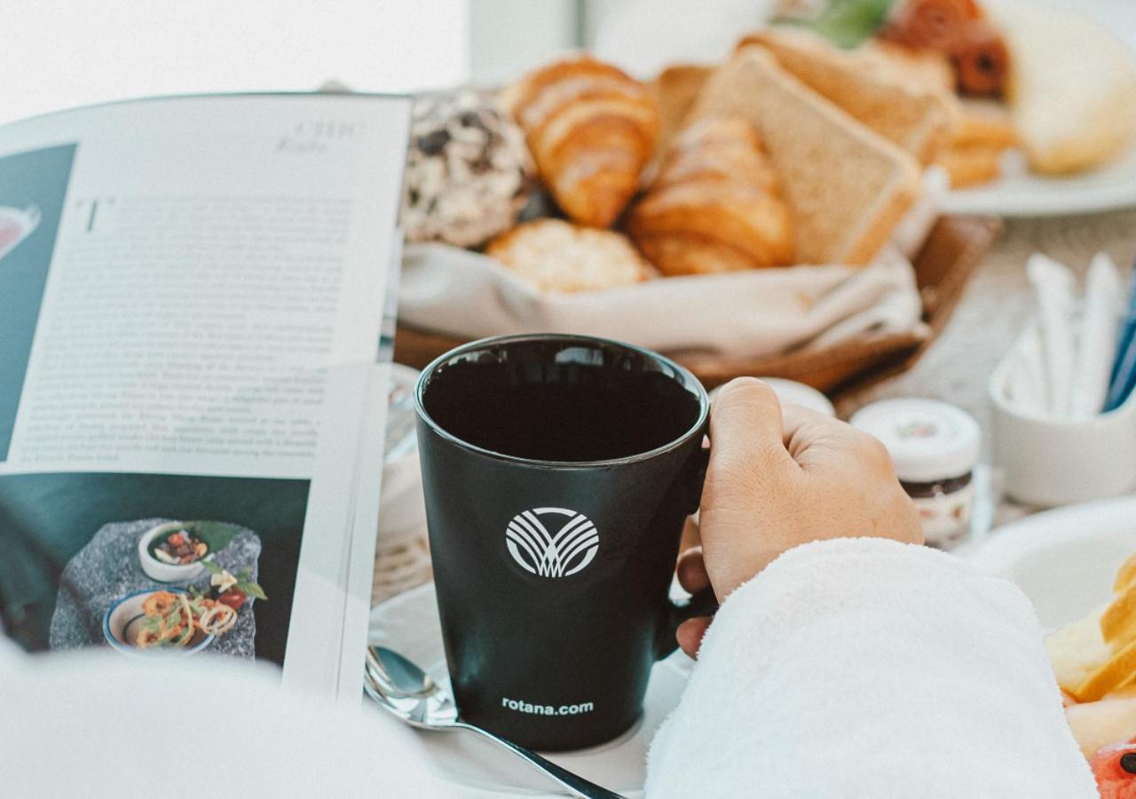 City Centre Rotana Doha Luaran gambar A reusable coffee cup
