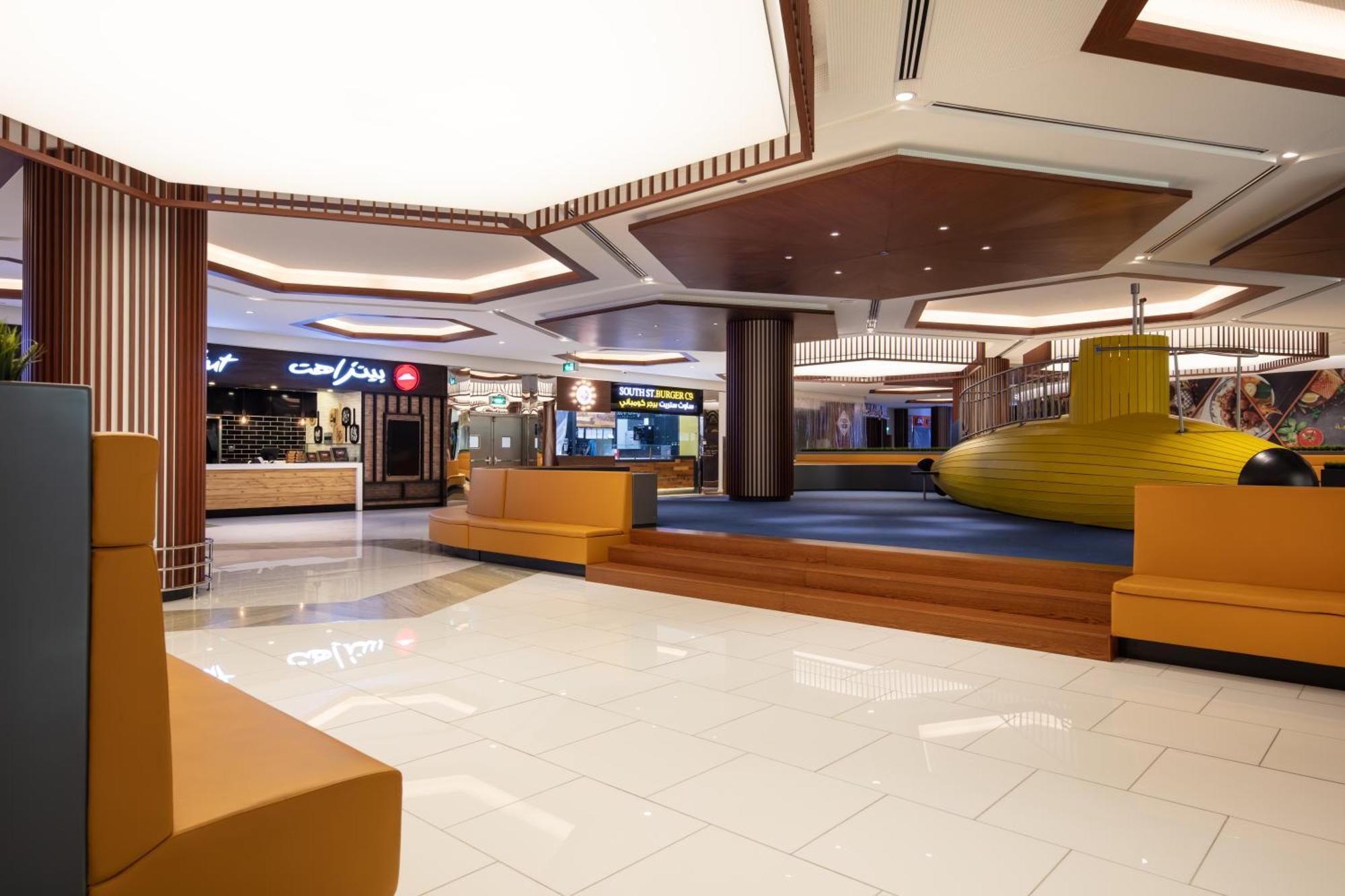 City Centre Rotana Doha Luaran gambar The interior of the terminal
