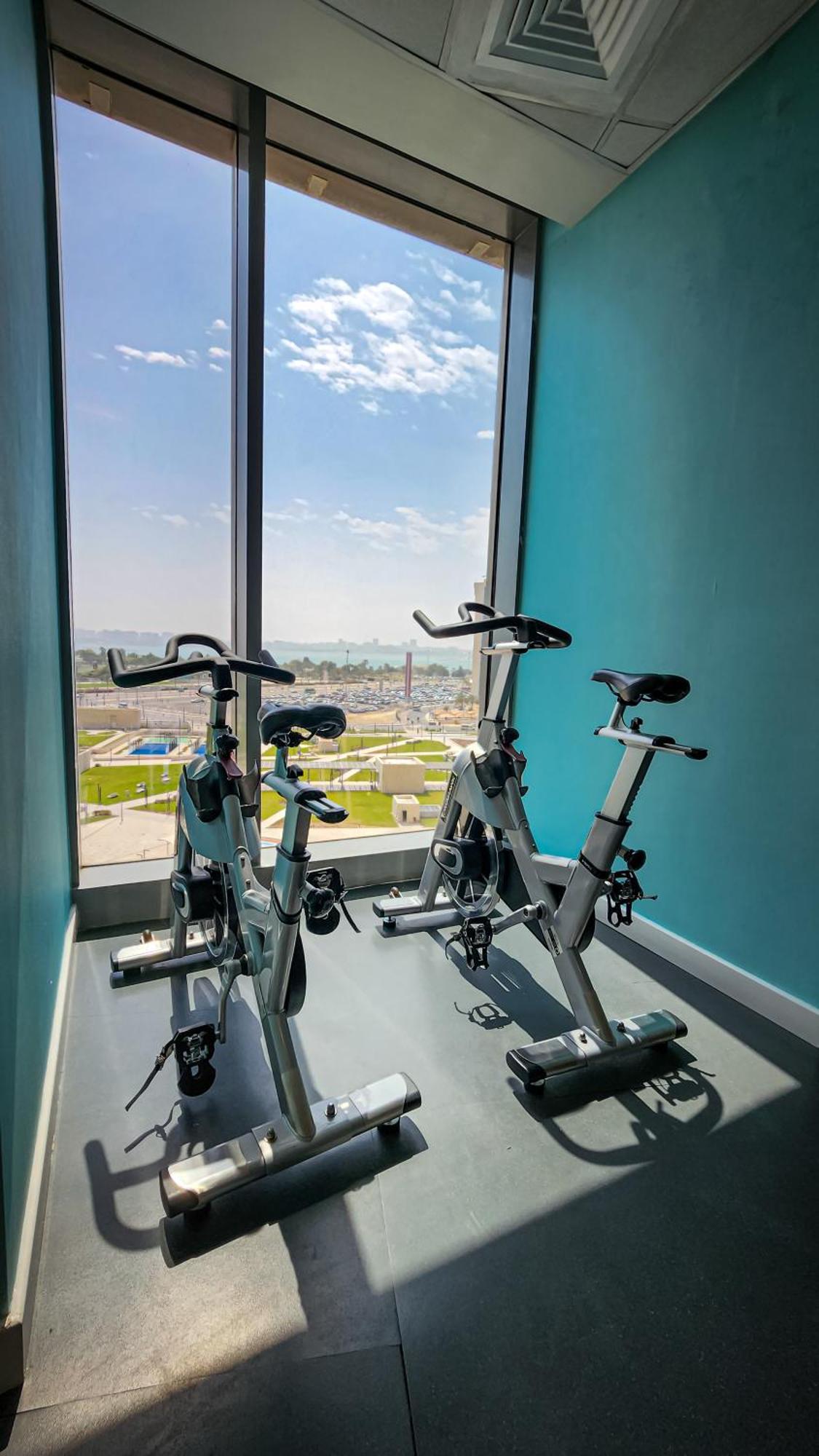 City Centre Rotana Doha Luaran gambar The gym at the hotel